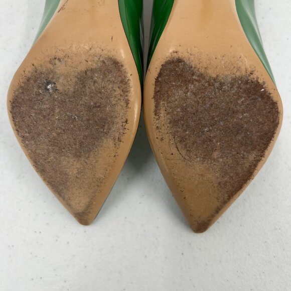 Ferragamo 8 Green Patent Leather Pointed Pumps - Picture 10 of 16